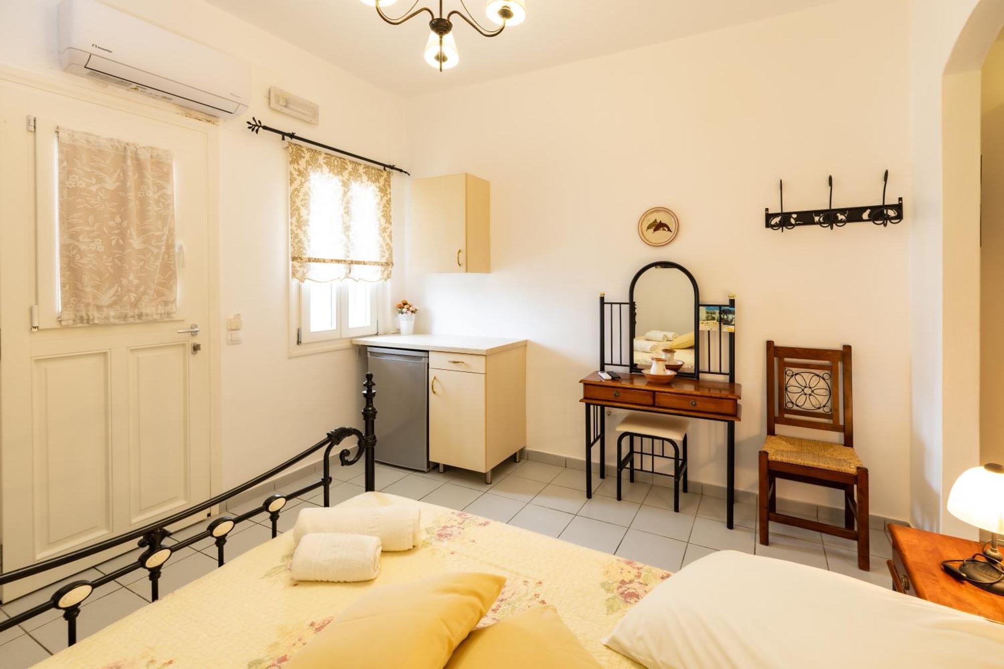 Pension Ageliki Sifnos Platis Gialos  ภายนอก รูปภาพ
